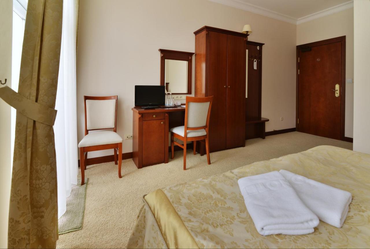 Hotel Ulubiony Kostrzyn Eksteriør bilde