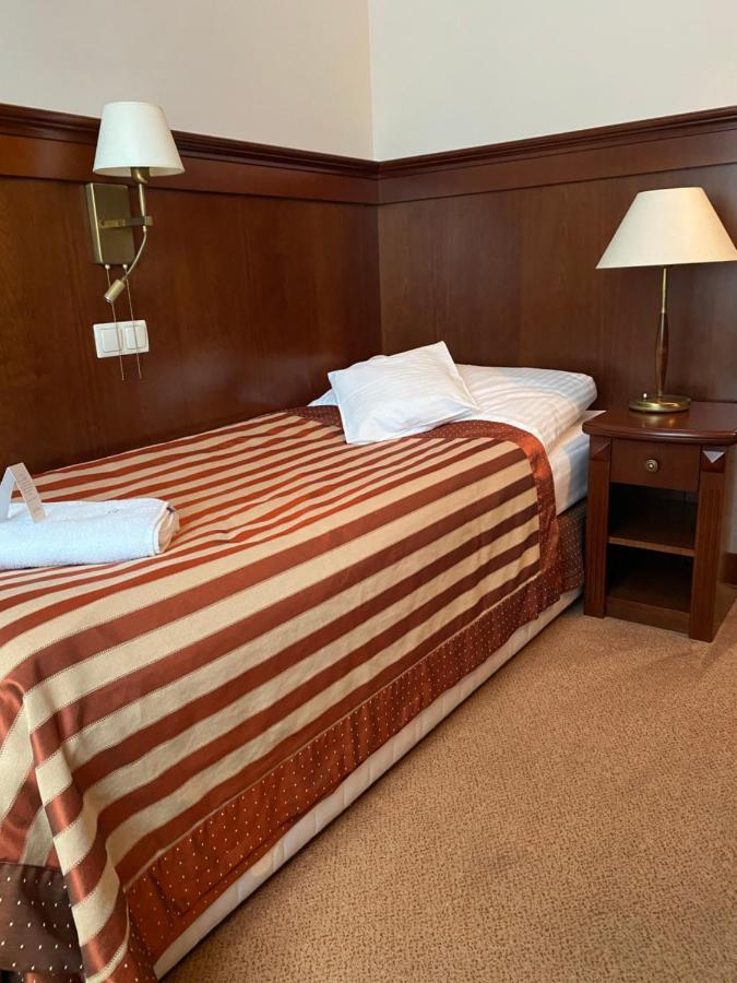 Hotel Ulubiony Kostrzyn Eksteriør bilde